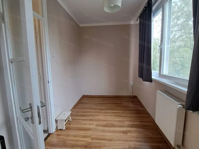 Kiadó lakás Oroszlány 36 nm