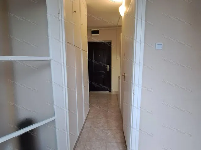 Kiadó lakás Oroszlány 36 nm