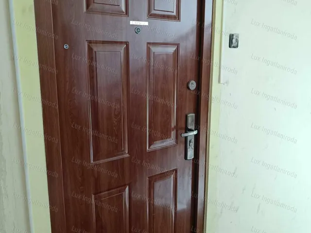 Eladó lakás Oroszlány 53 nm