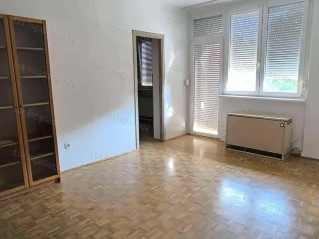Eladó lakás Komárom 53 nm