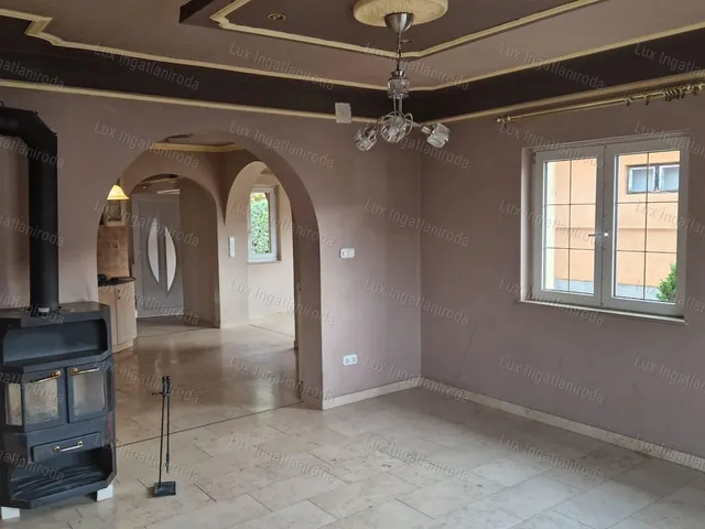 Eladó ház Piliscsév 120 nm