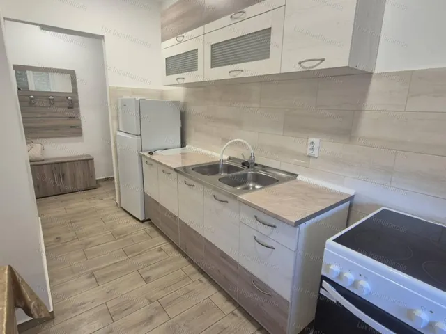 Kiadó lakás Oroszlány 53 nm