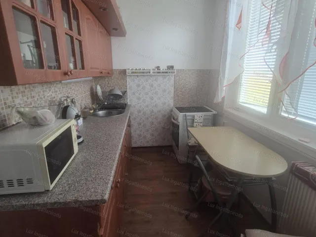 Eladó lakás Oroszlány 53 nm