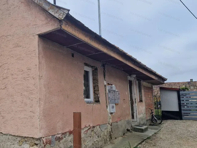 Eladó ház Tokod 45 nm