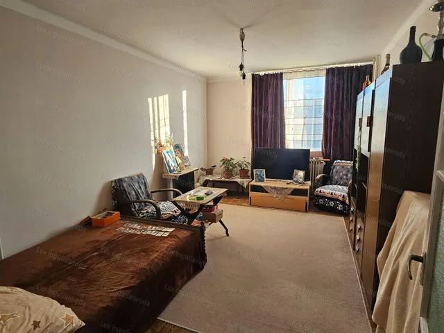 Eladó lakás Oroszlány 57 nm