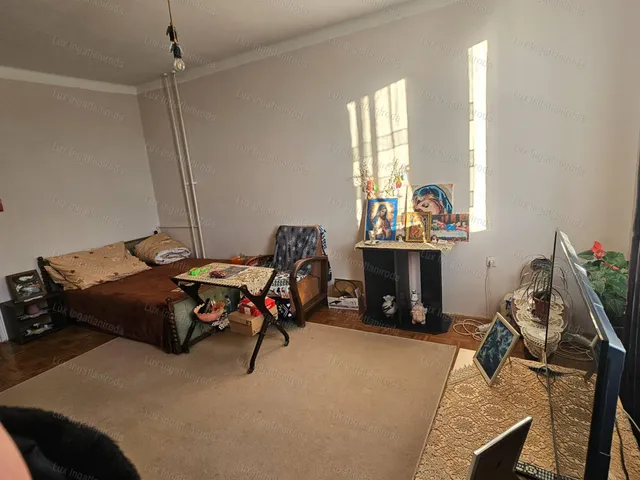 Eladó lakás Oroszlány 57 nm