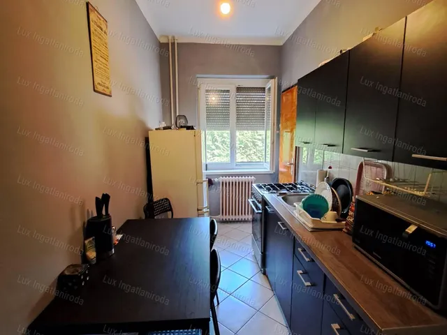 Eladó lakás Oroszlány 37 nm