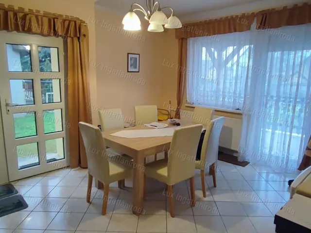 Eladó ház Oroszlány 243 nm