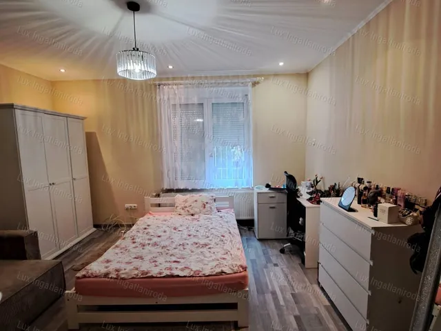 Eladó lakás Oroszlány 55 nm