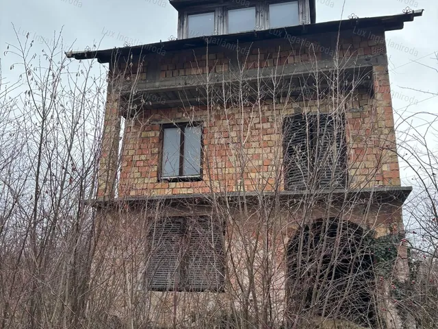 Eladó ház Tata 130 nm