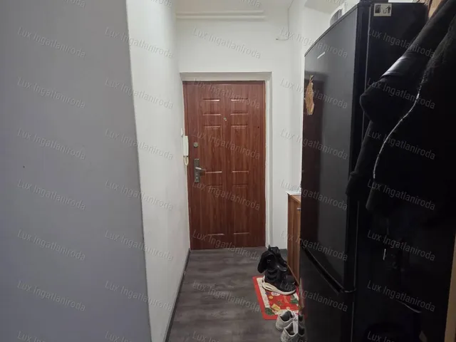 Eladó lakás Oroszlány 31 nm