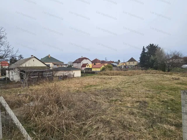 Eladó telek Kecskéd 907 nm