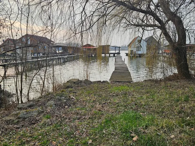 Eladó üdülő és hétvégi ház Oroszlány 18 nm