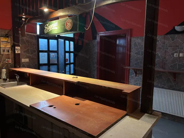 Eladó kereskedelmi és ipari ingatlan Tata 70 nm