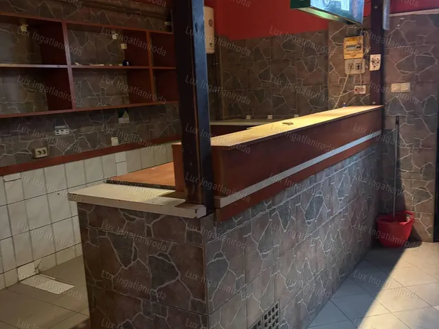 Eladó kereskedelmi és ipari ingatlan Tata 70 nm