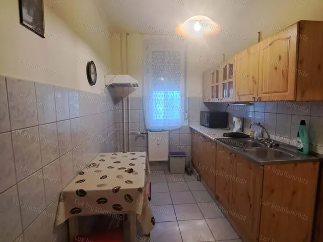 Eladó lakás Oroszlány 55 nm