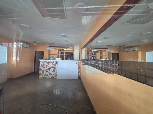 Eladó kereskedelmi és ipari ingatlan Tatabánya 43 nm