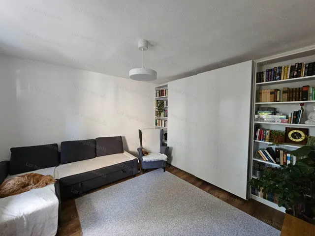 Eladó ház Úny 40 nm