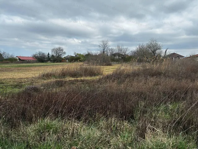 Eladó telek Tata 5987 nm