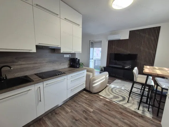 Eladó lakás Oroszlány 57 nm