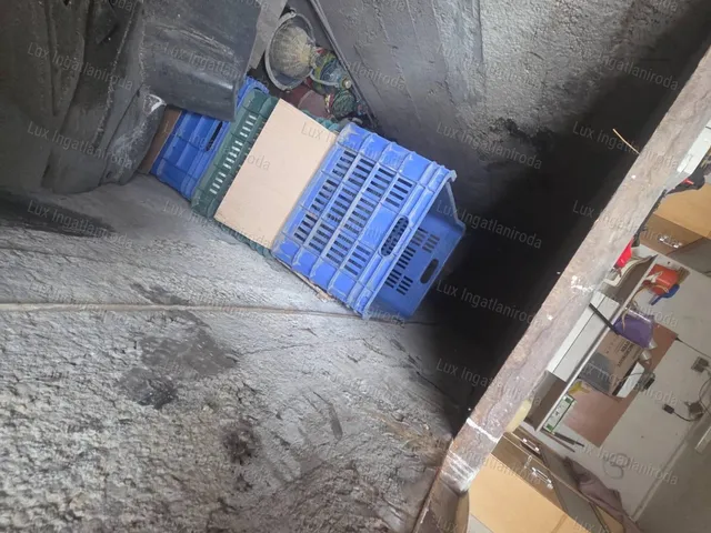 Eladó garázs Oroszlány 21 nm