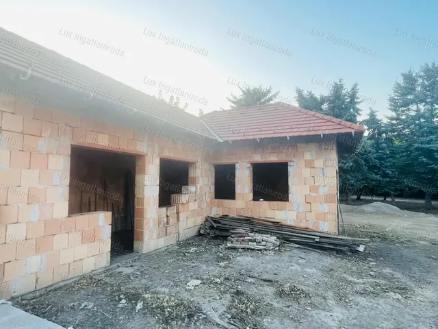 Eladó telek Komárom 1059 nm