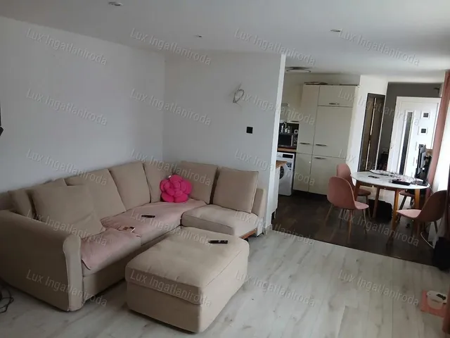 Eladó ház Mocsa 78 nm