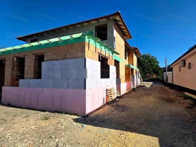 Eladó ház Tatabánya 108 nm