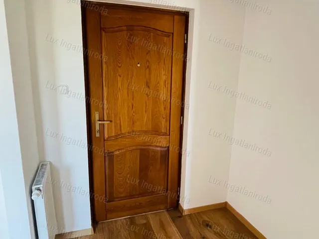 Kiadó lakás Komárom 85 nm