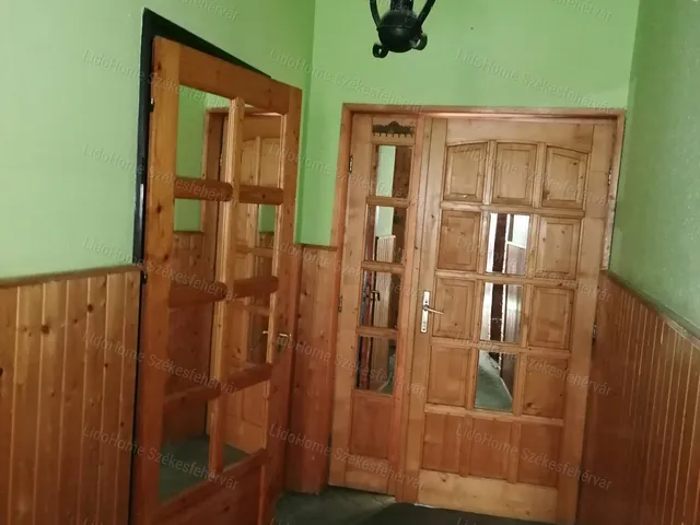 Eladó ház Polgárdi 200 nm
