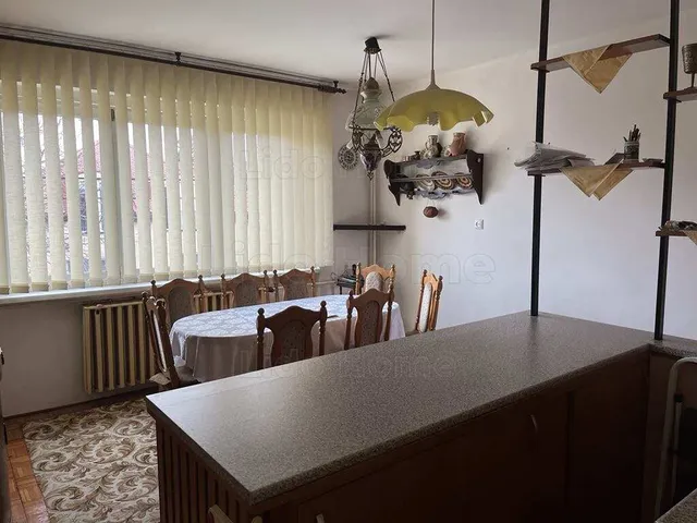 Eladó ház Székesfehérvár 180 nm