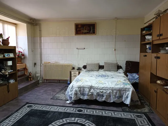 Eladó ház Kisláng 338 nm