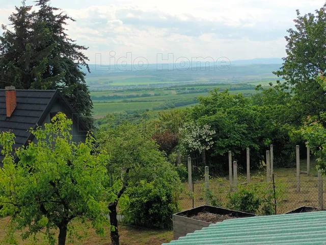 Eladó ház Csókakő 19 nm
