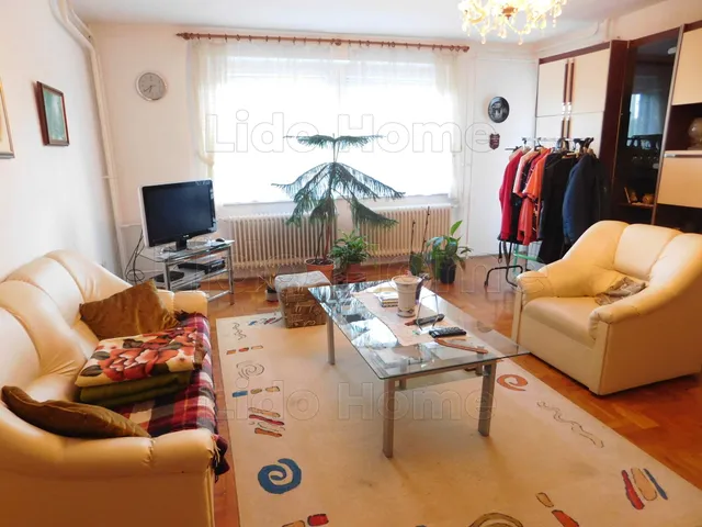 Eladó ház Székesfehérvár, Öreghegy 180 nm