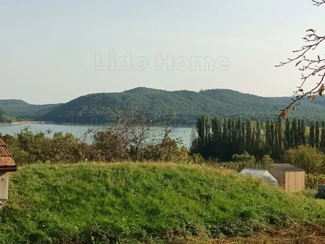 Eladó mezőgazdasági ingatlan Fehérvárcsurgó 2230 nm