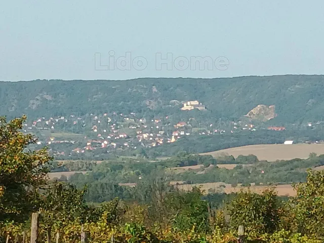 Eladó mezőgazdasági ingatlan Fehérvárcsurgó 2230 nm