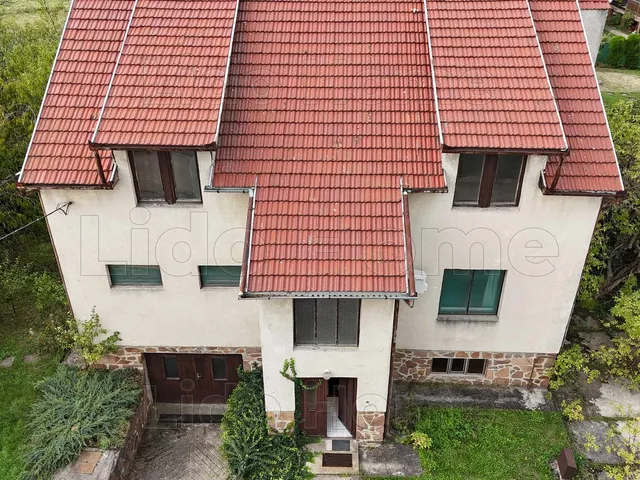 Eladó ház Székesfehérvár, Öreghegy 210 nm