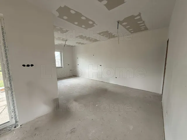 Eladó ház Székesfehérvár, Szárazrét 135 nm