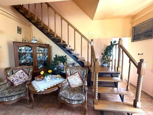 Eladó ház Mór 202 nm