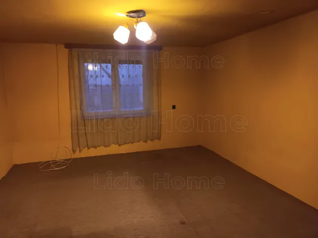 Eladó ház Mór 81 nm