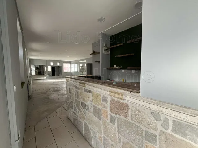 Eladó kereskedelmi és ipari ingatlan Várpalota 144 nm