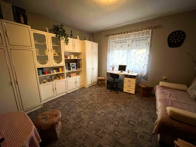 Eladó ház Nagyesztergár 70 nm