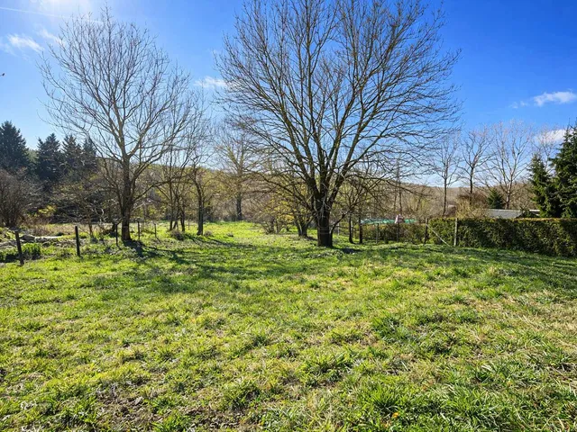 Eladó telek Szápár 1417 nm