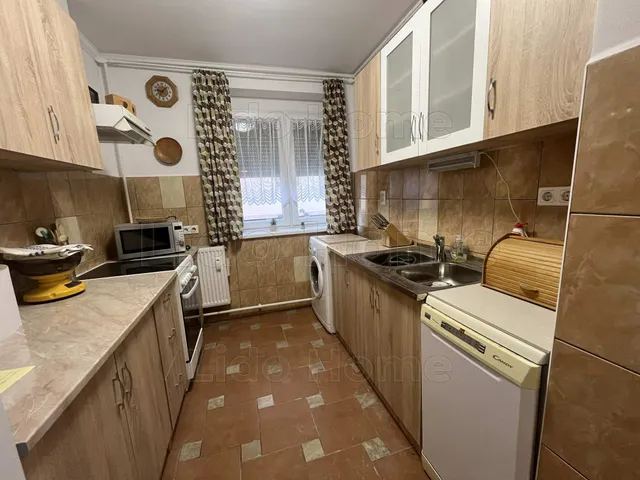 Eladó lakás Várpalota 63 nm