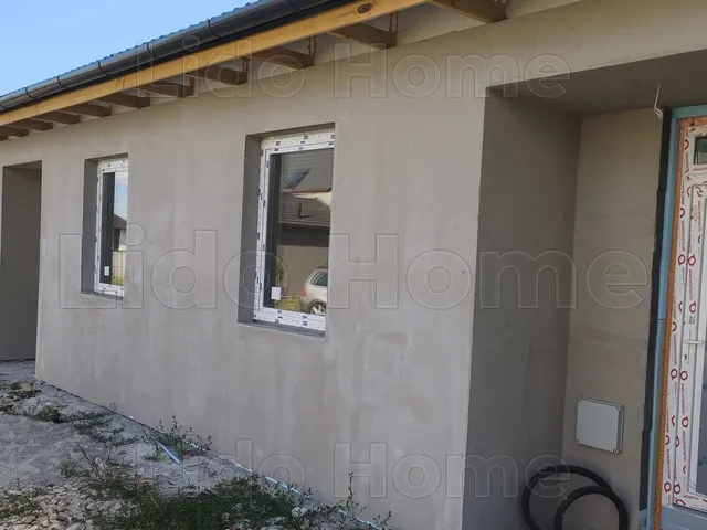 Eladó ház Pákozd 81 nm