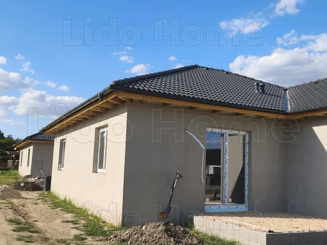 Eladó ház Pákozd 81 nm