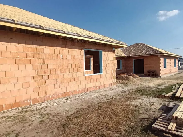 Eladó ház Pákozd 81 nm