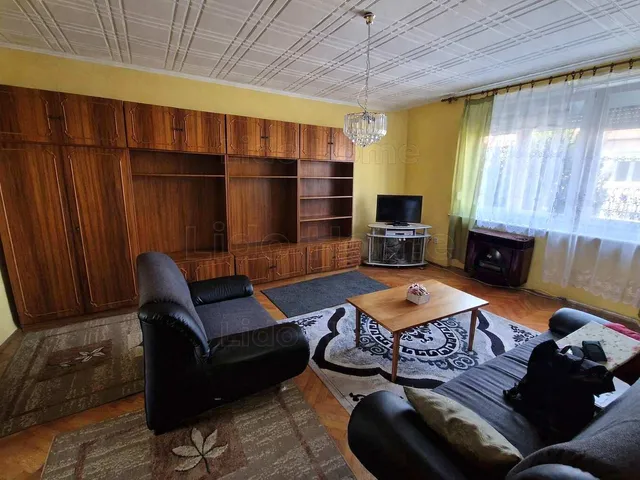 Eladó lakás Székesfehérvár, Maroshegy 65 nm