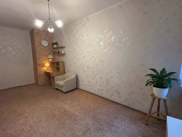 Eladó lakás Mór 49 nm