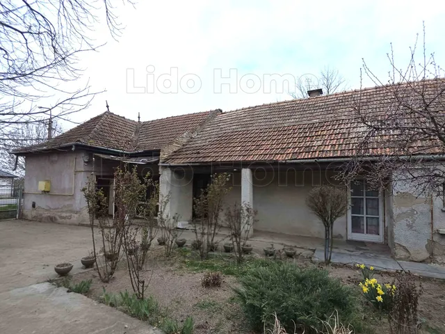 Eladó kereskedelmi és ipari ingatlan Kisláng 96 nm